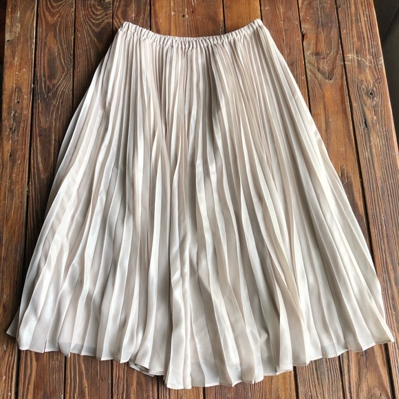 LC Lauren Conrad Dresses & Skirts - 🥳HP 🥳Long Lauren Conrad skirt